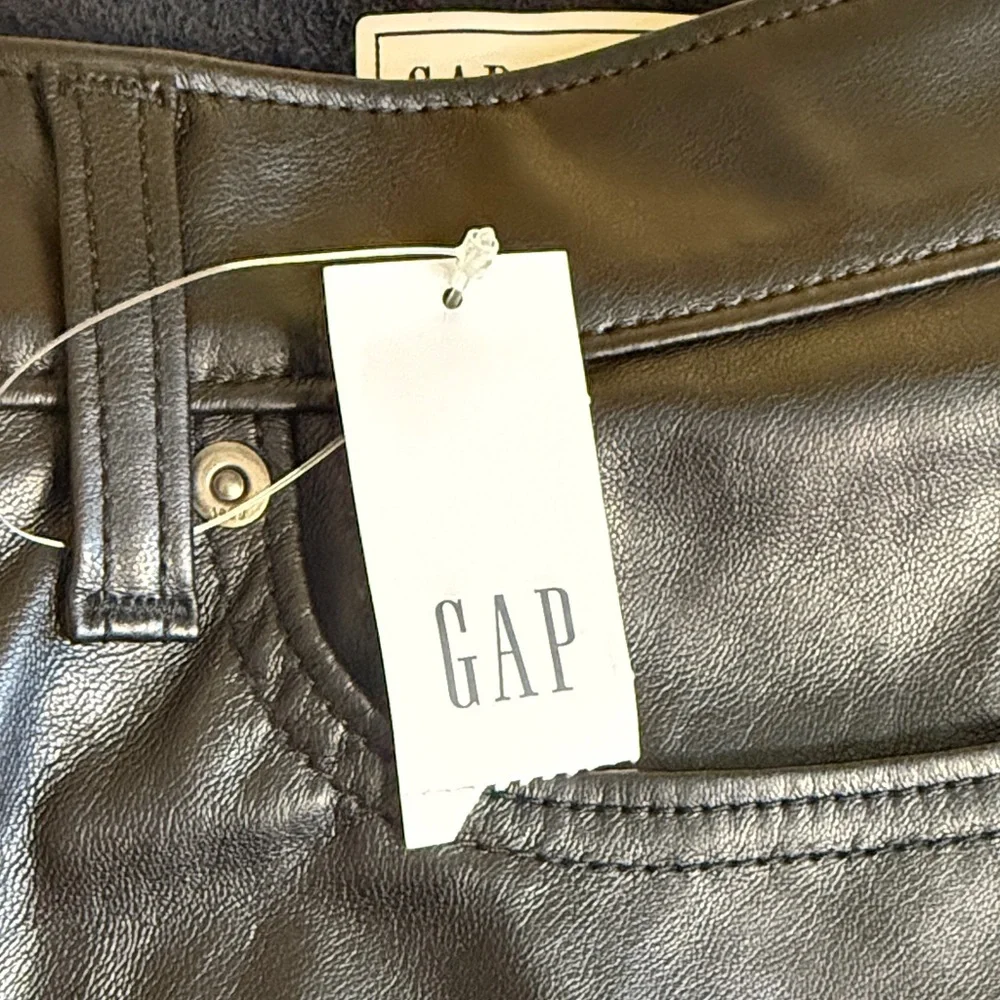 GAP Women's Cheeky Straight Leg High Rise in Black Faux Leather - Picture 7 of 10